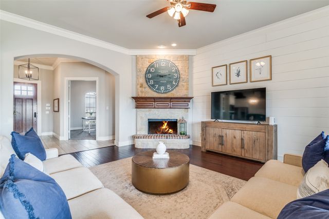 10055 Dorsett Drive, Forney, TX 75126