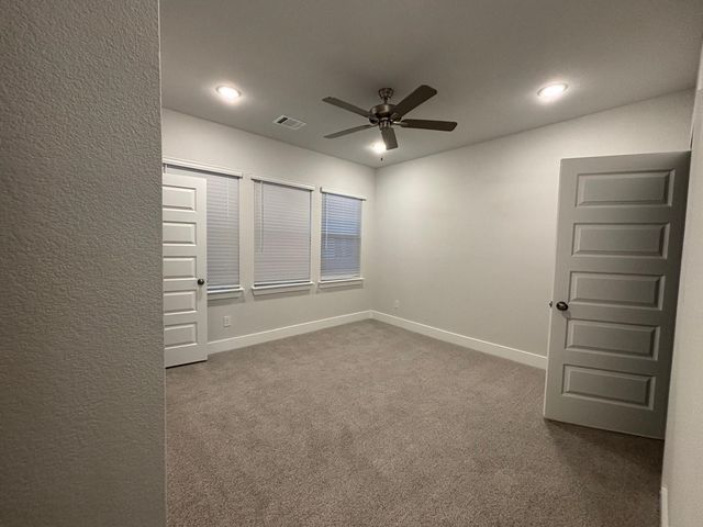 825 W Mayfield Road 115, Arlington, TX 76015