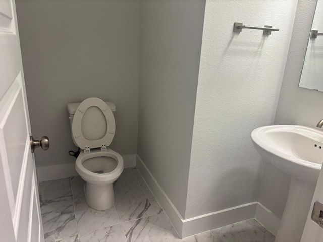 825 W Mayfield Road 115, Arlington, TX 76015