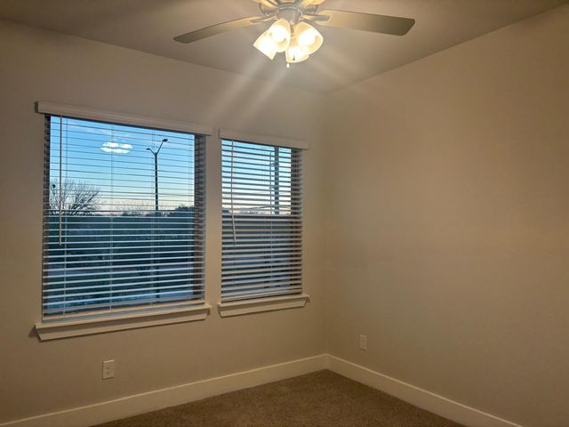 825 W Mayfield Road 115, Arlington, TX 76015