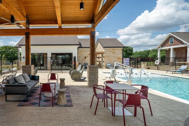 825 W Mayfield Road 115, Arlington, TX 76015