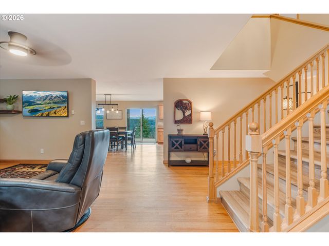 44450 Se TUCKRIDGE Rd, Sandy, OR 97055