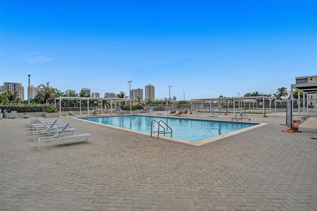 18041 Biscayne Blvd 1804, Aventura, FL 33160