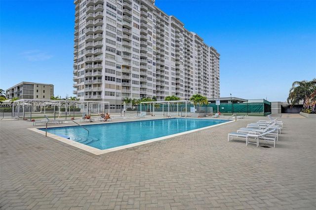 18041 Biscayne Blvd 1804, Aventura, FL 33160