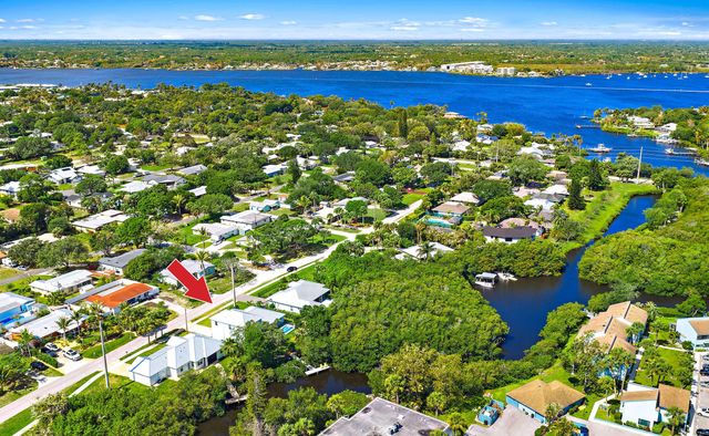 228 SW Indian Groves Drive, Stuart, FL 34994