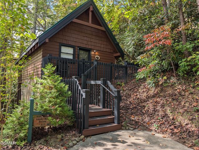 427 Montview Way, Gatlinburg, TN 37738