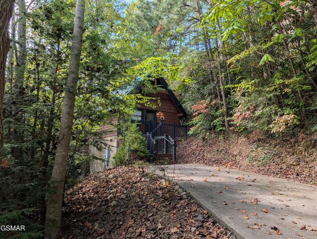 427 Montview Way, Gatlinburg, TN 37738