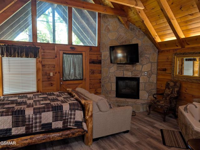 427 Montview Way, Gatlinburg, TN 37738