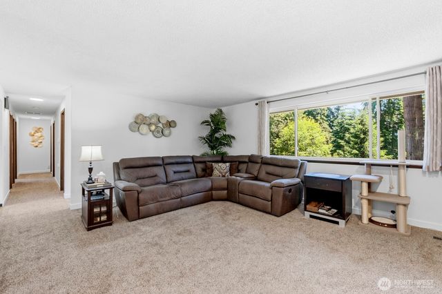 13501 119th Street E, Puyallup, WA 98374