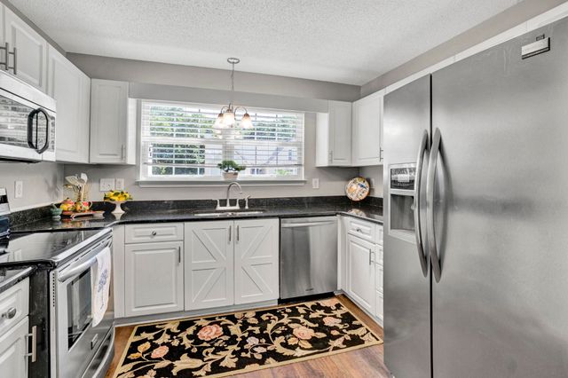 338 Riverside Chase Circle, Greer, SC 29650