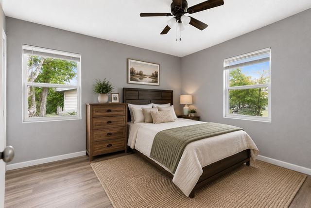 1106 E Strong Parkway, Grand Prairie, TX 75050