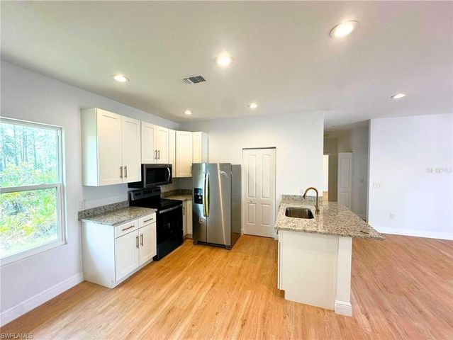 8297 Strasse BLVD, Punta Gorda, FL 33982