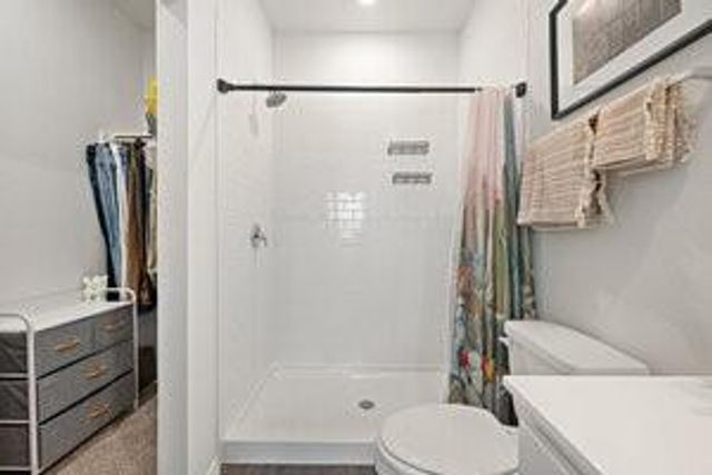 549 Arnold LOOP A, Kyle, TX 78640