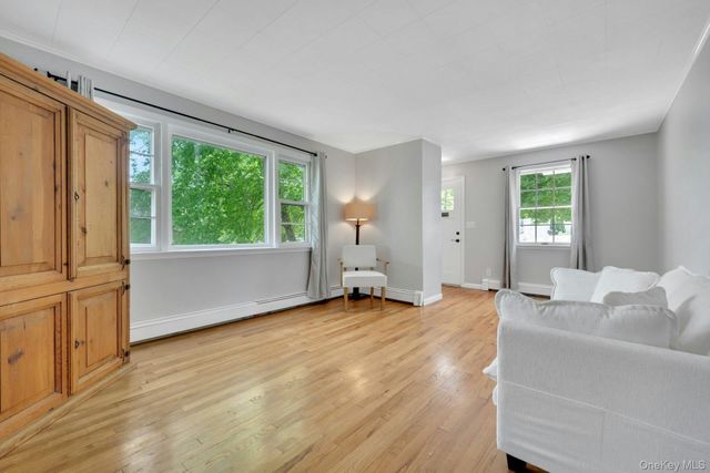 103 Kingsley Drive, Yonkers, NY 10710