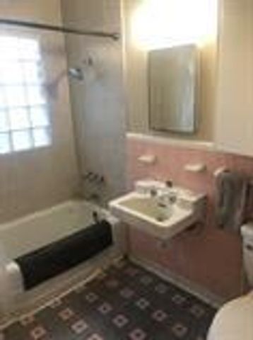 1401 Hartford RD 4, Austin, TX 78703