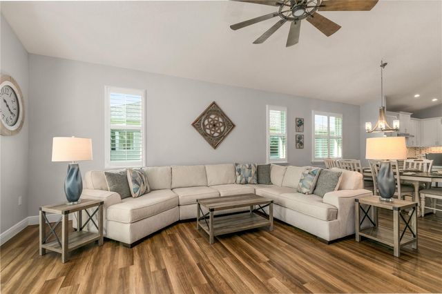 8492 HARTFORD WAY, Mount Dora, FL 32757