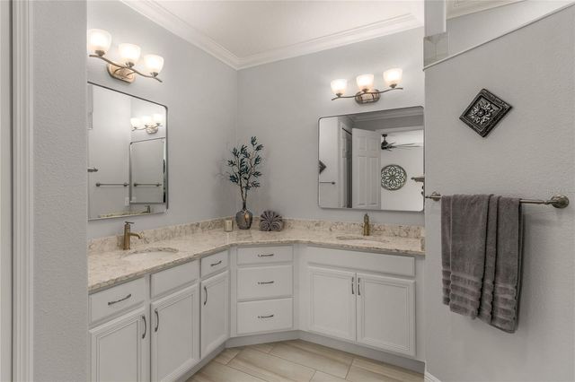 8492 HARTFORD WAY, Mount Dora, FL 32757