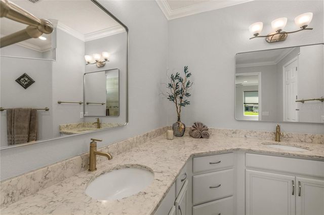 8492 HARTFORD WAY, Mount Dora, FL 32757