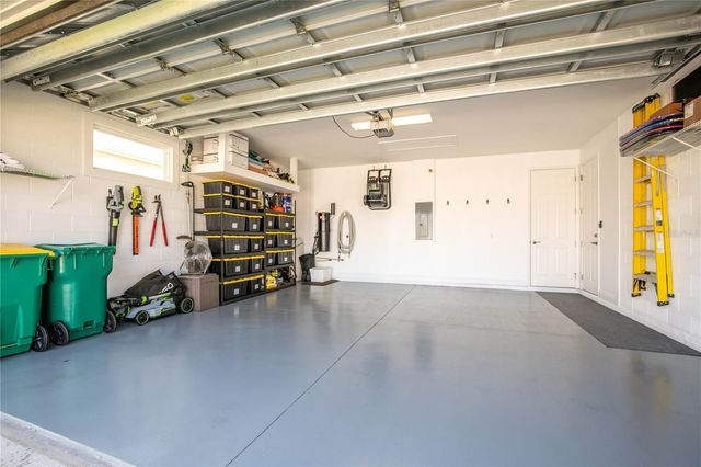 8492 HARTFORD WAY, Mount Dora, FL 32757