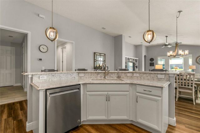 8492 HARTFORD WAY, Mount Dora, FL 32757