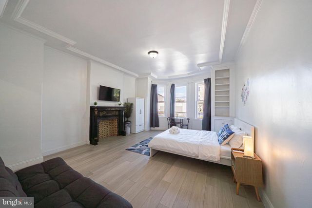 1209 S BROAD ST, Philadelphia, PA 19147