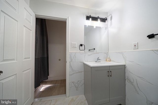 1209 S BROAD ST, Philadelphia, PA 19147