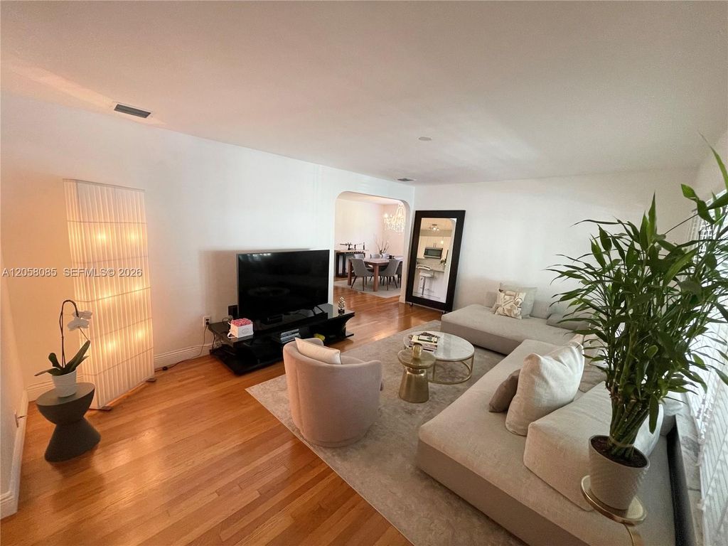 1116 Biarritz Drive, Miami Beach, FL 33141