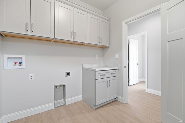 3898 Burnley Drive, West Lafayette, IN 47906