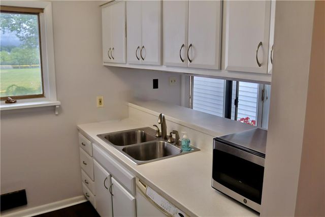 28 Covington Place, Catasauqua Boro, PA 18032