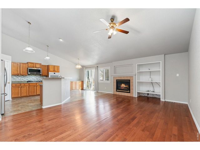 11292 Kingston St, Commerce City, CO 80640