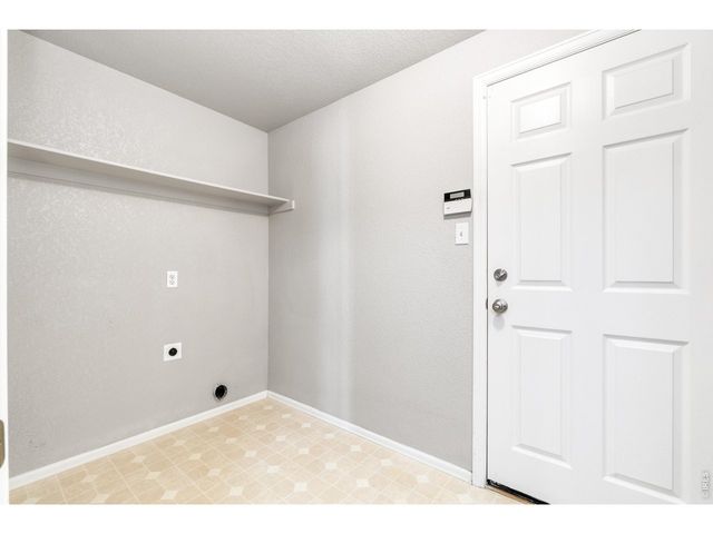 11292 Kingston St, Commerce City, CO 80640