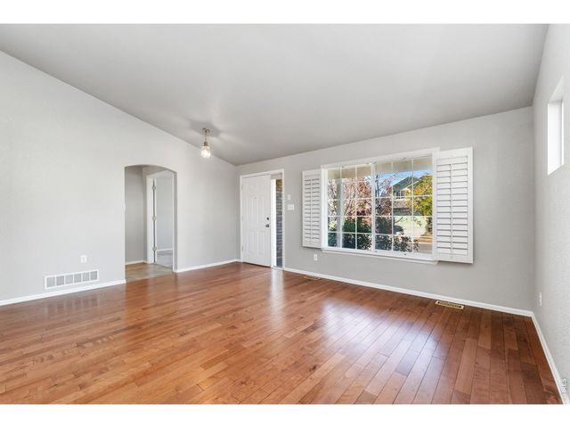 11292 Kingston St, Commerce City, CO 80640
