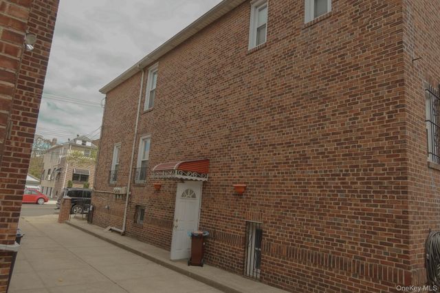 778 Adee Avenue, Bronx, NY 10467
