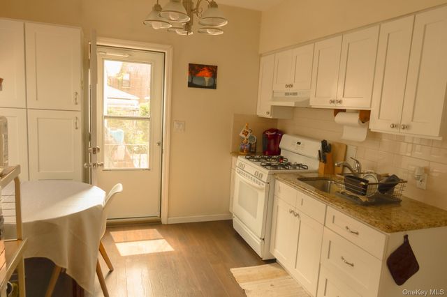 778 Adee Avenue, Bronx, NY 10467