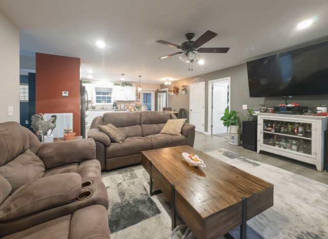 14 Lost Creek Ln, Carthage, TN 37030