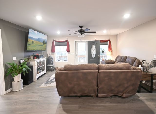 14 Lost Creek Ln, Carthage, TN 37030