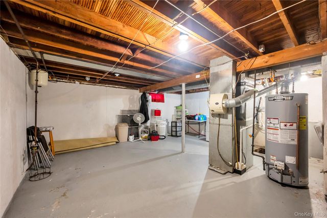 15 Lehigh Avenue, Centereach, NY 11720