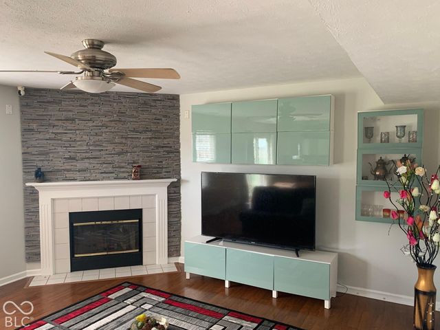 1601 Creekside, Brownsburg, IN 46112