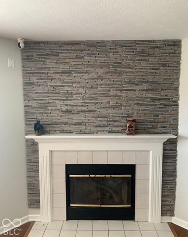 1601 Creekside, Brownsburg, IN 46112