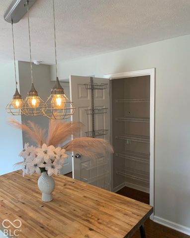 1601 Creekside, Brownsburg, IN 46112