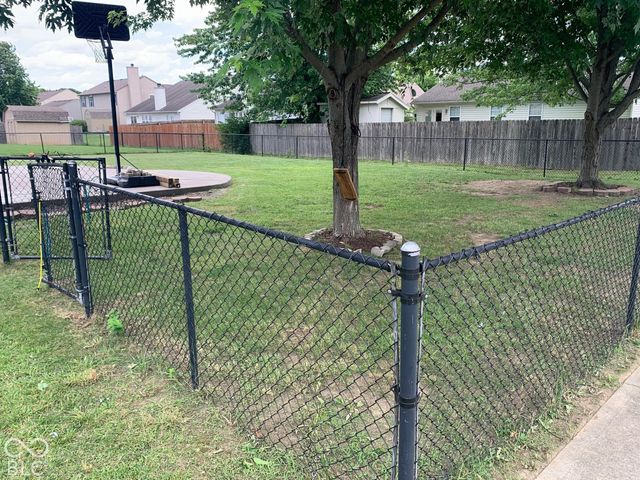 1601 Creekside, Brownsburg, IN 46112