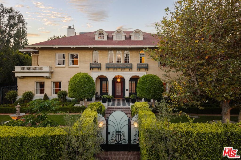601 S Windsor Boulevard, Los Angeles, CA 90005 — exterior