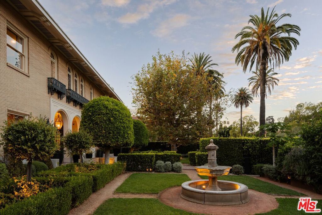 601 S Windsor Boulevard, Los Angeles, CA 90005 — photo 3