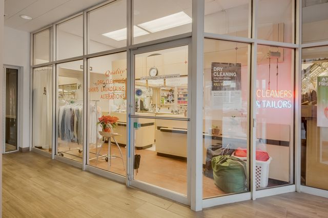 655 W Irving Park Road 4808, Chicago, IL 60613