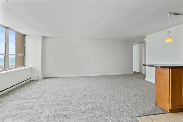 655 W Irving Park Road 4808, Chicago, IL 60613