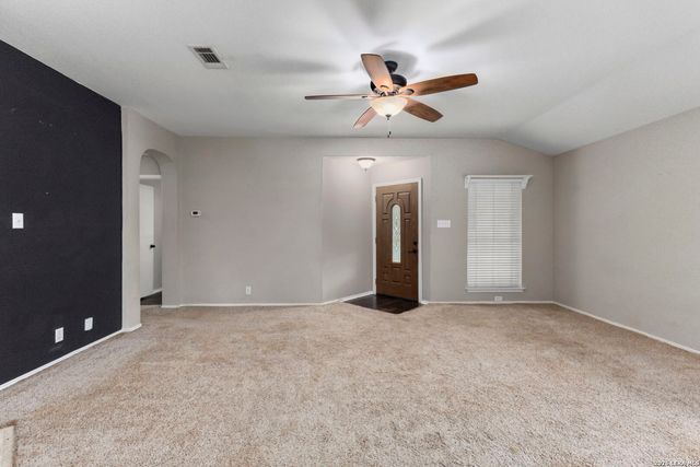 5131 Stormy Hls, San Antonio, TX 78247