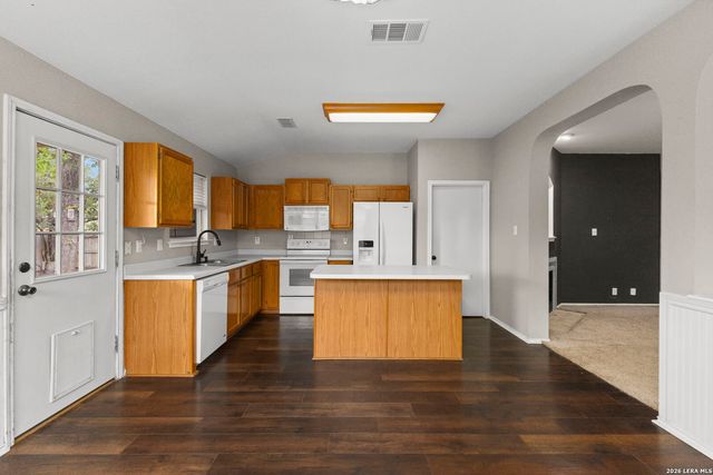 5131 Stormy Hls, San Antonio, TX 78247