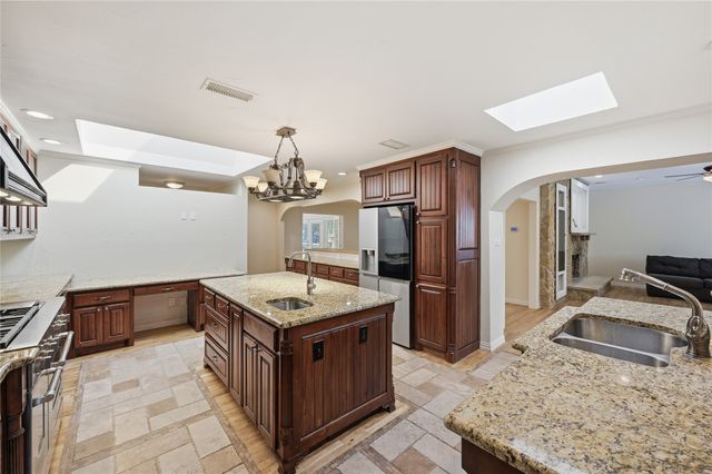 6613 Cardinal Drive, Flower Mound, TX 75022