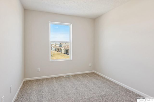 4715 E 21st Avenue, Fremont, NE 68025