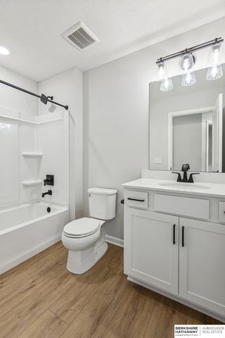 4715 E 21st Avenue, Fremont, NE 68025